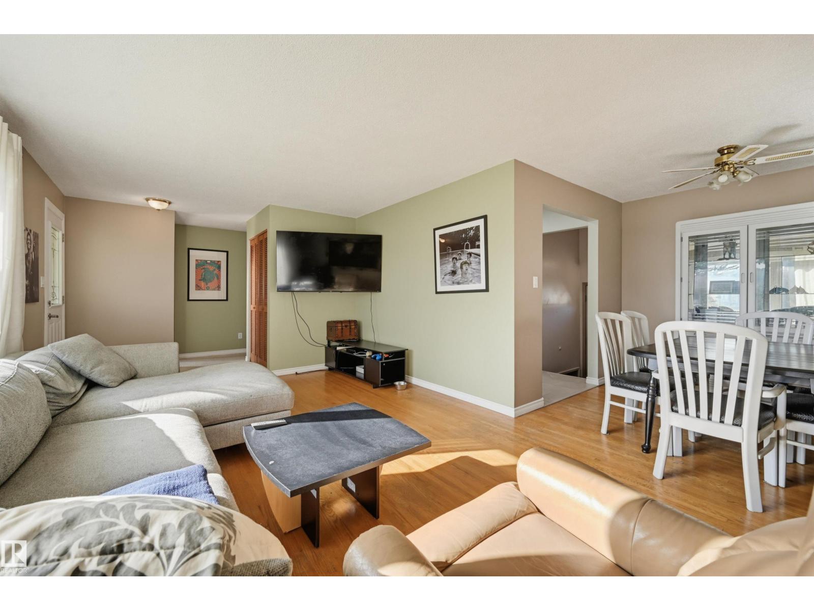 9112 167 ST NW - 7