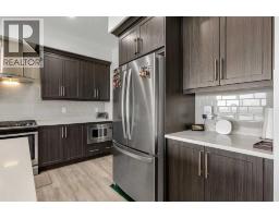 Dining room - 176 Howse Crescent Ne, Calgary, AB T3P1L5 Photo 6