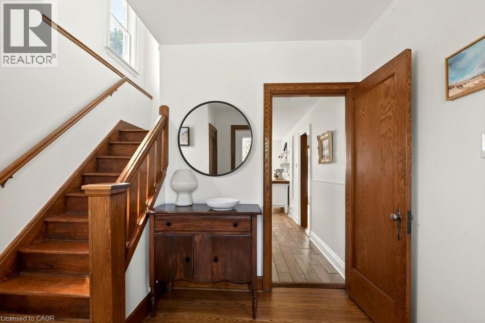 66 EDGEMONT Street S, Hamilton — photo 6