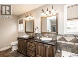 3510 Gates Road, West Kelowna, BC V4T1A2 Photo 23