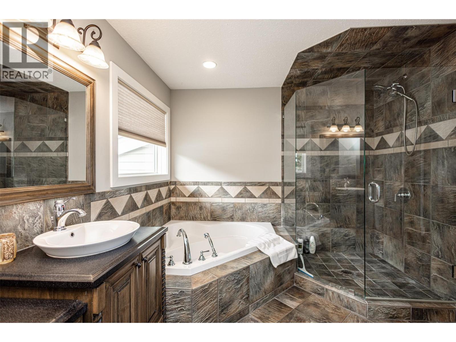  3510 Gates Road, West Kelowna