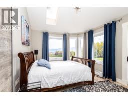 Primary Bedroom - 3510 Gates Road, West Kelowna, BC V4T1A2 Photo 7