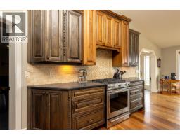Bedroom - 3510 Gates Road, West Kelowna, BC V4T1A2 Photo 9