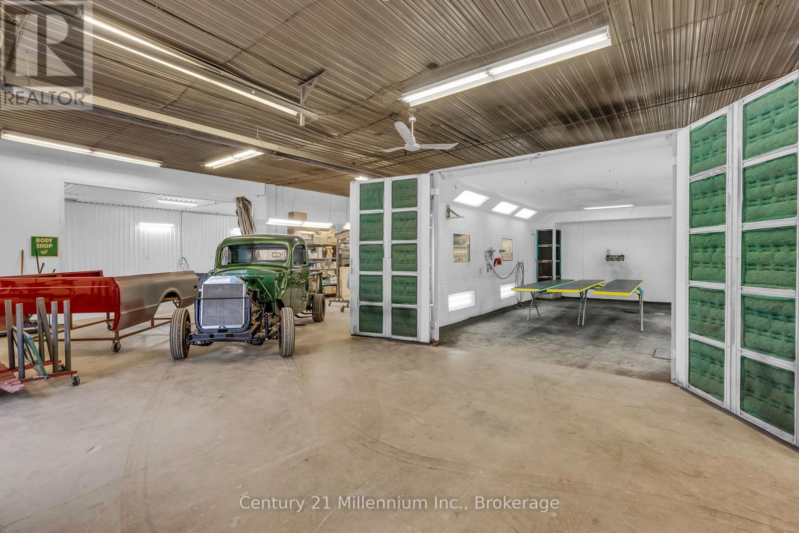 205 GARAFRAXA STREET, Chatsworth — photo 31