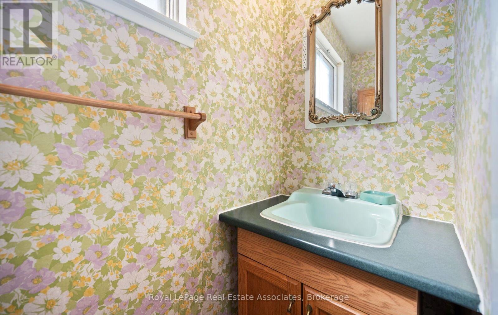 589 TEDWYN DRIVE - 4