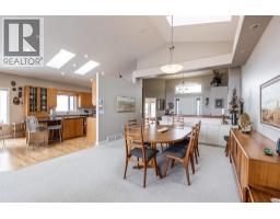 4pc Bathroom - 28 Chinook Place Sw, Medicine Hat, AB T1A8S1 Photo 10