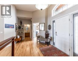 Living room - 28 Chinook Place Sw, Medicine Hat, AB T1A8S1 Photo 7