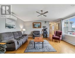 86 Thomson Drive, Bridgewater, NS B4V3X5 Photo 9