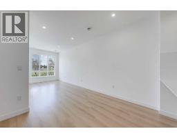 4pc Bathroom - 107, 3550 45 Street Sw, Calgary, AB T3E3V2 Photo 8
