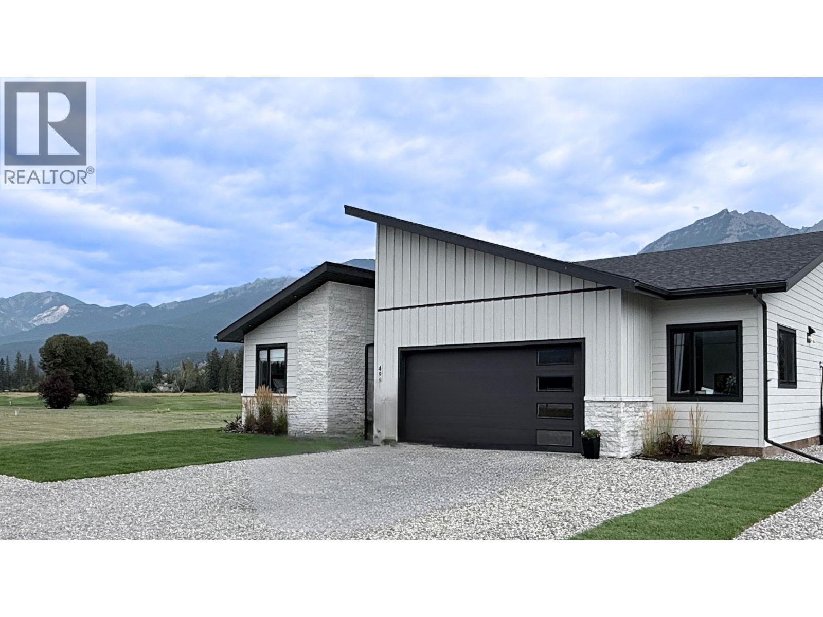 4962 RIVERSIDE Drive - 49