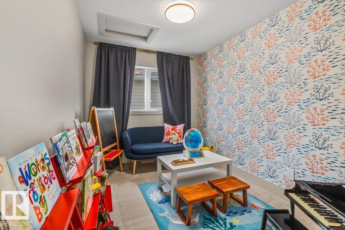 8 JARDIN PL - 41
