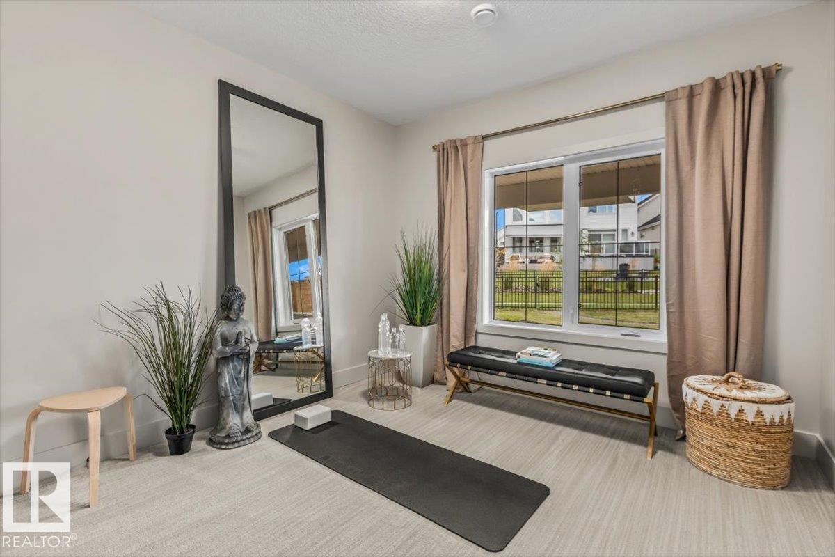 8 JARDIN PL - 57