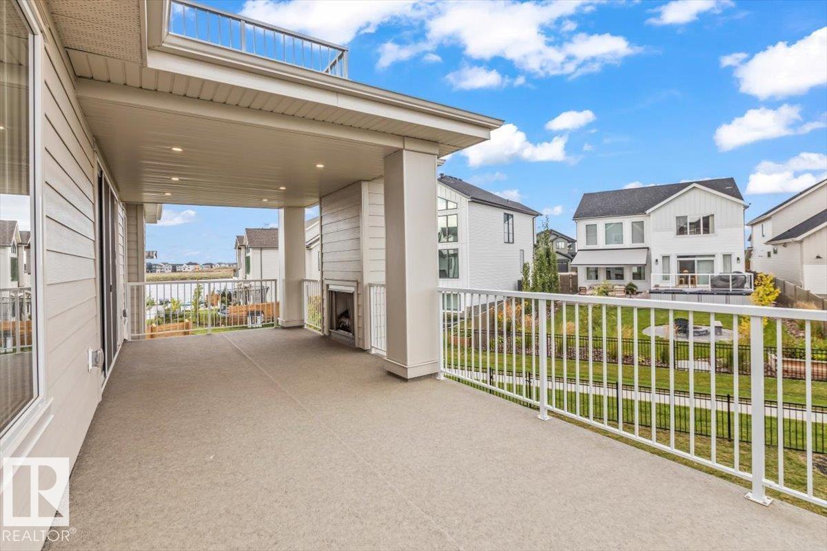 8 JARDIN PL - 63