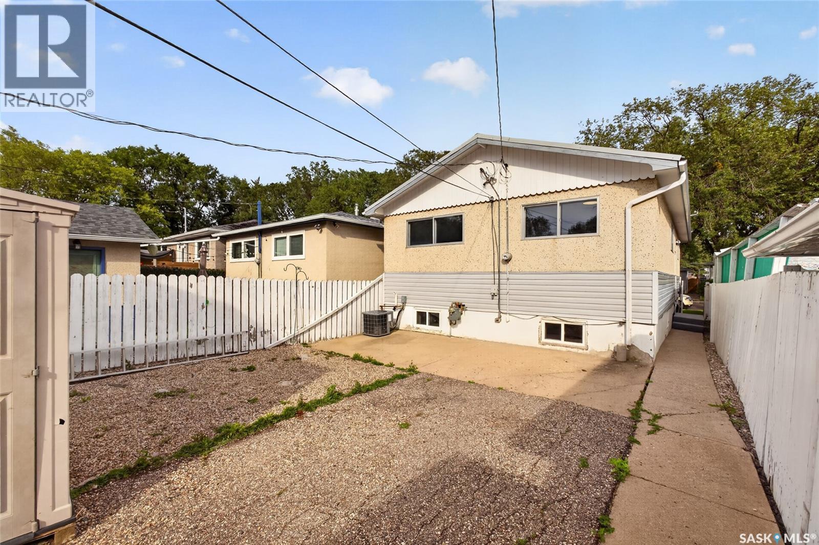 738 Queen STREET, Regina — photo 4