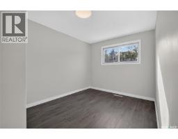 738 Queen Street, Regina, SK S4T4A3 Photo 14