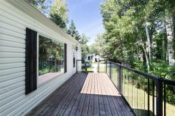 19 Paradise Drive, Ste Anne, MB R5H1H3 Photo 17