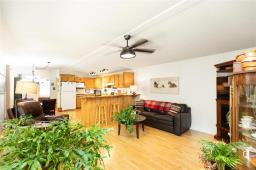 19 Paradise Drive, Ste Anne, MB R5H1H3 Photo 6