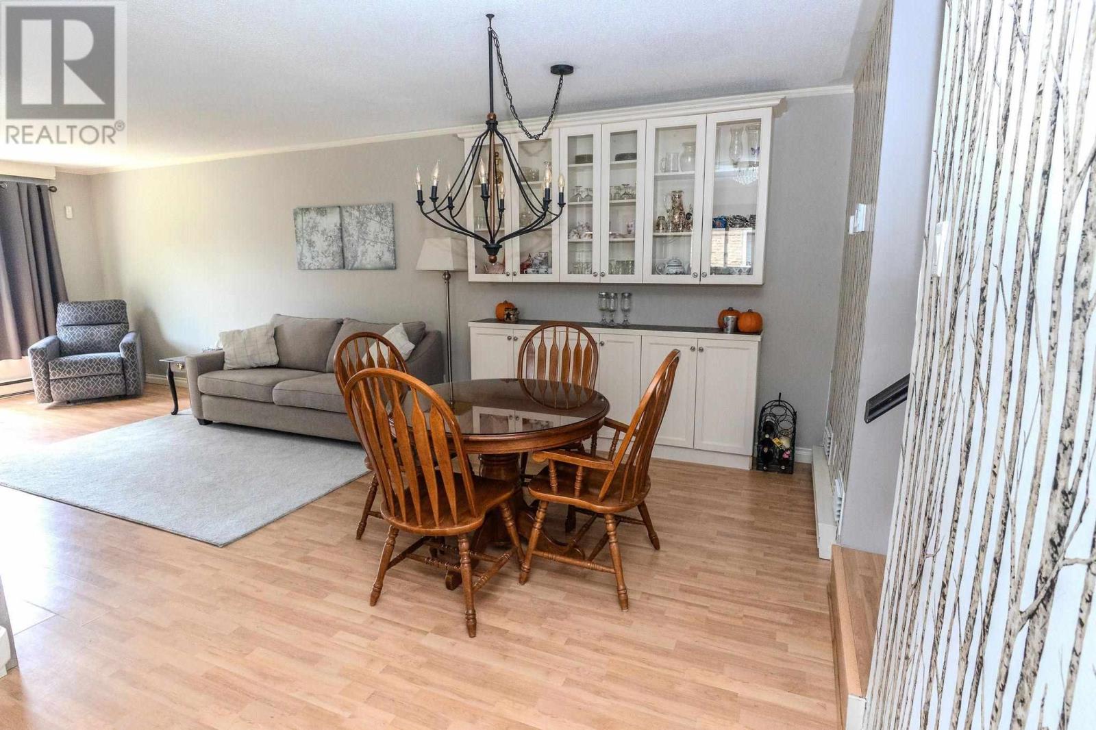58 Cambridge PL - Image 10