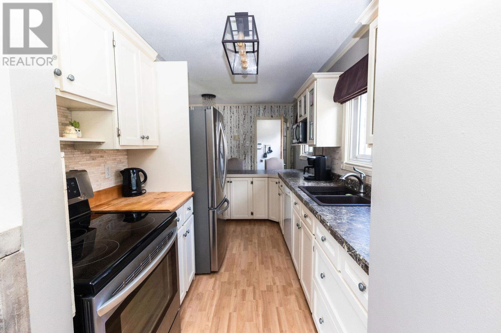 58 Cambridge PL - Image 14