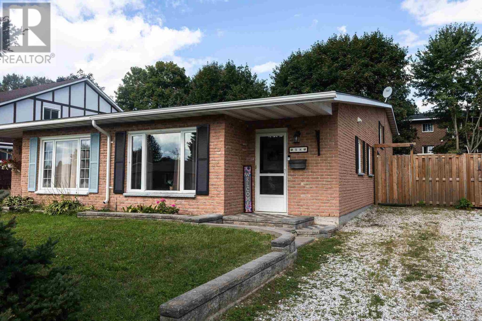 58 Cambridge PL - 2