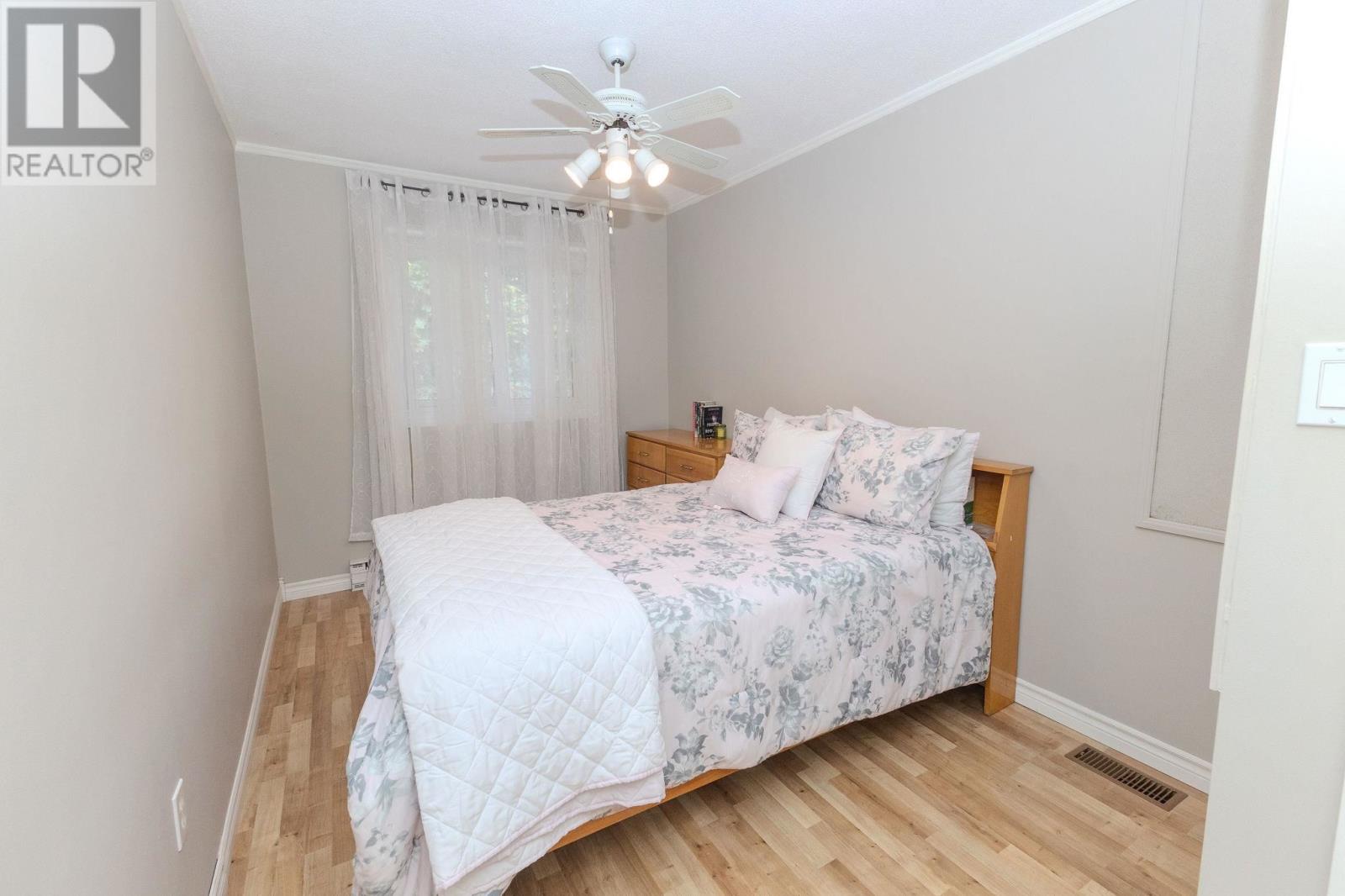 58 Cambridge PL - 23