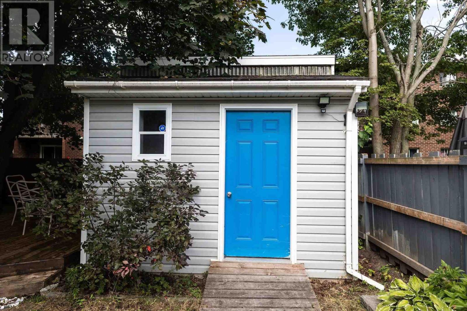 58 Cambridge PL - Image 42