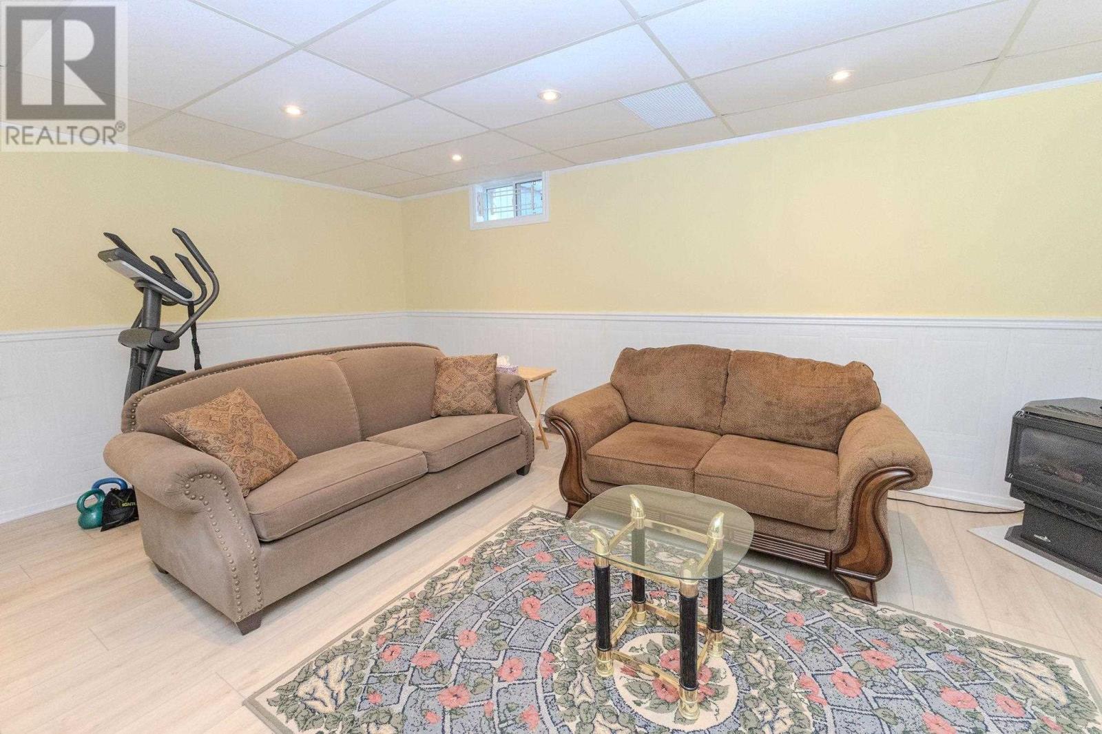 58 Cambridge PL - 38