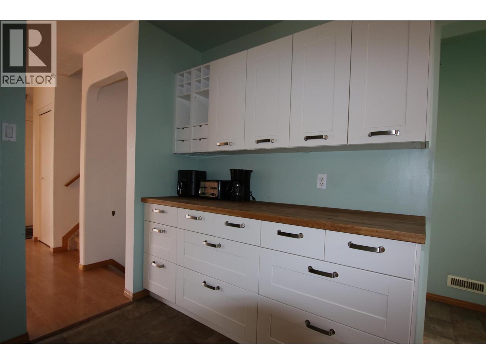 236 MURRAY Drive, Tumbler Ridge