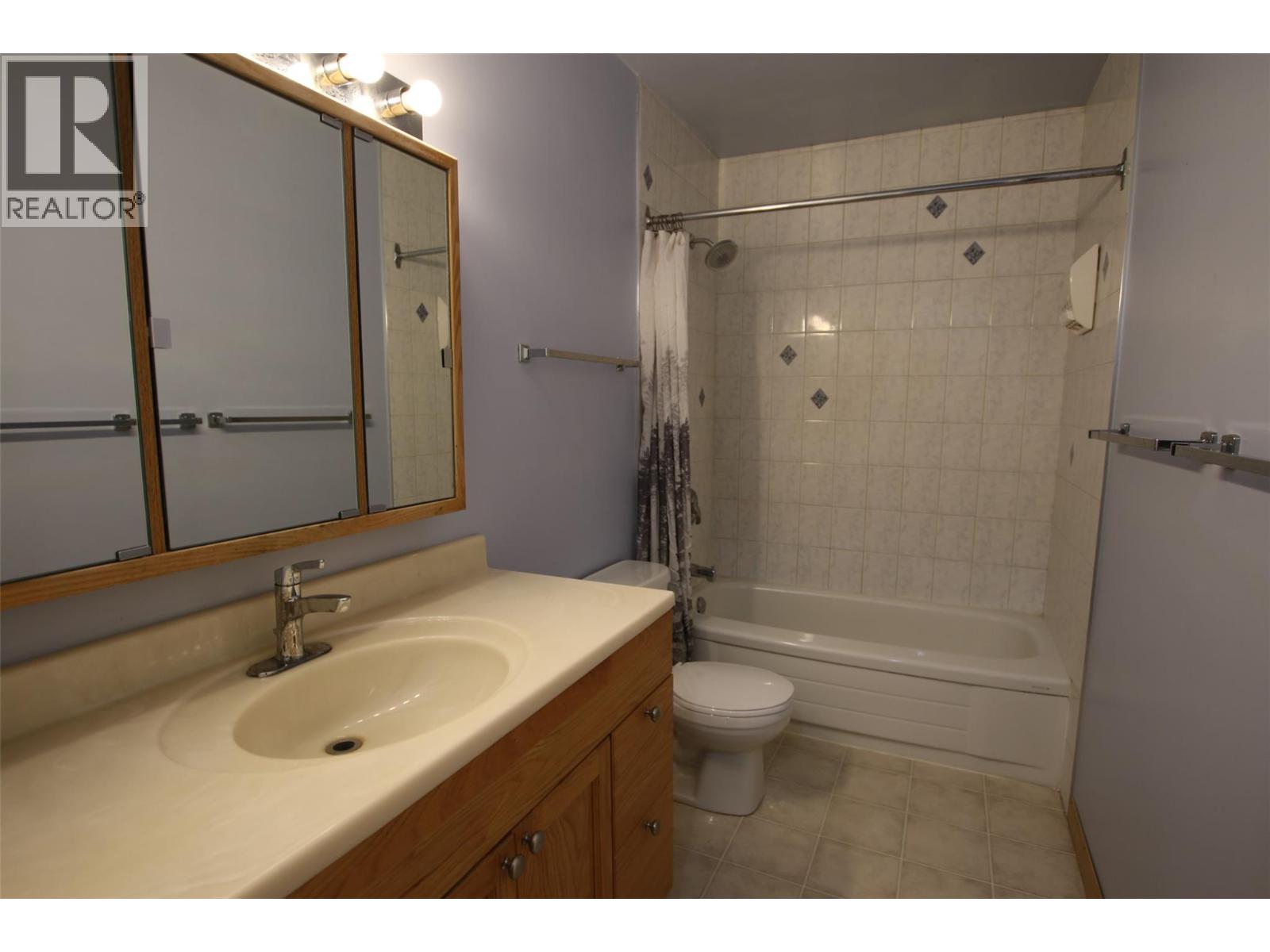 236 MURRAY Drive, Tumbler Ridge