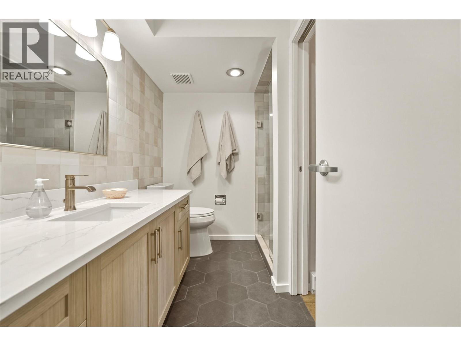 1934 Paly Road - 34