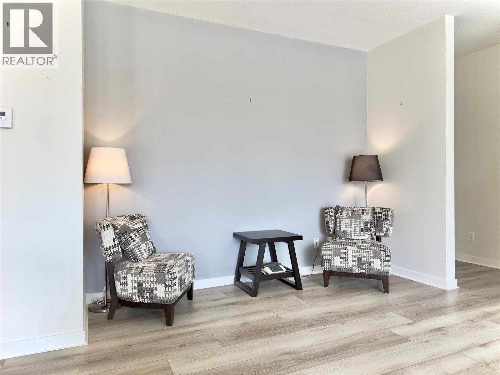 #105 3550 Woodsdale Road - 7