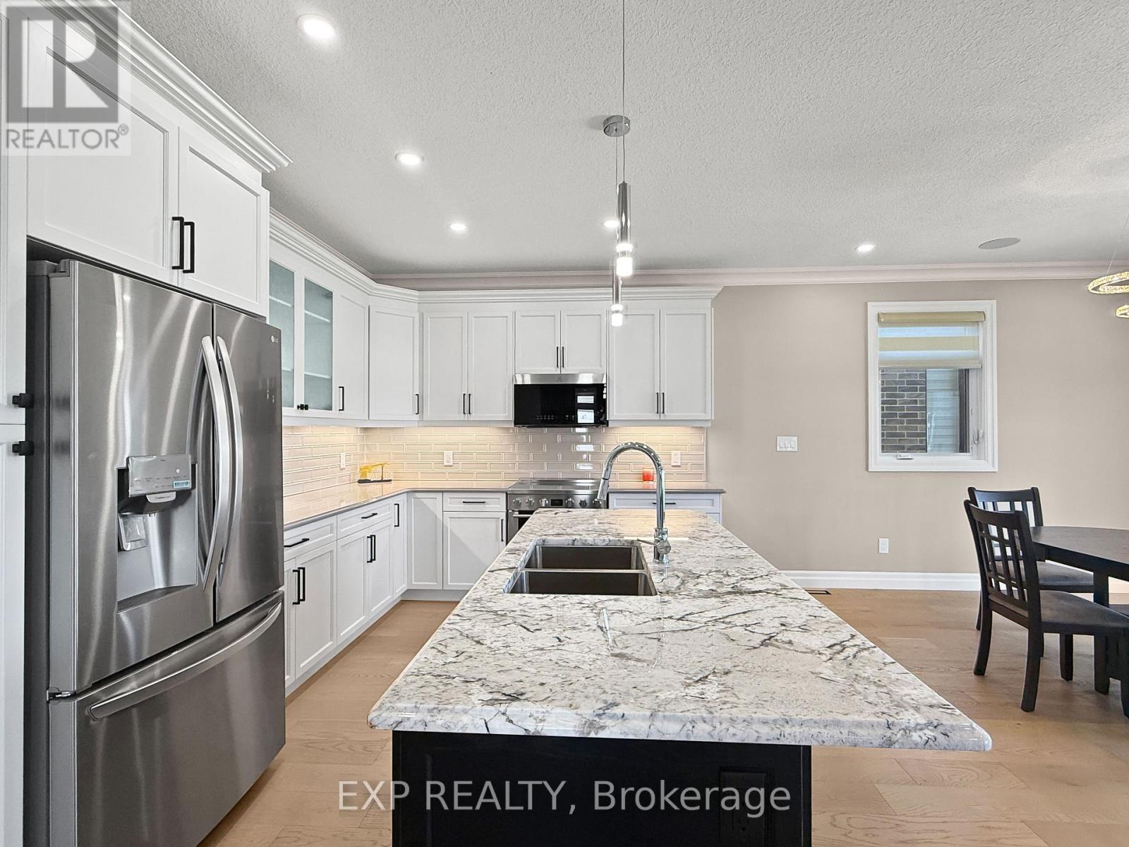 3833 CAMPBELL STREET N - Image 13