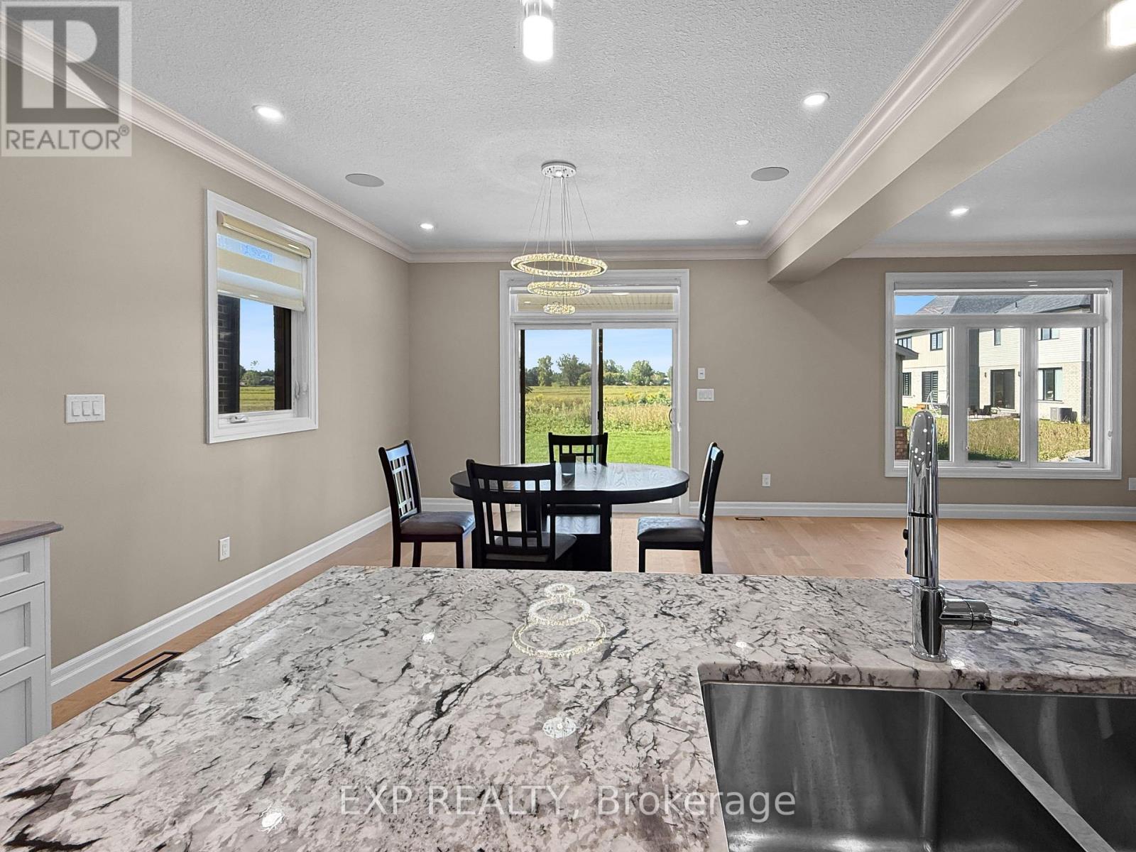 3833 CAMPBELL STREET N - Image 16