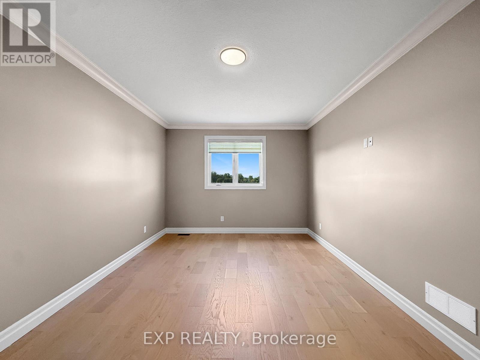 3833 CAMPBELL STREET N - Image 27