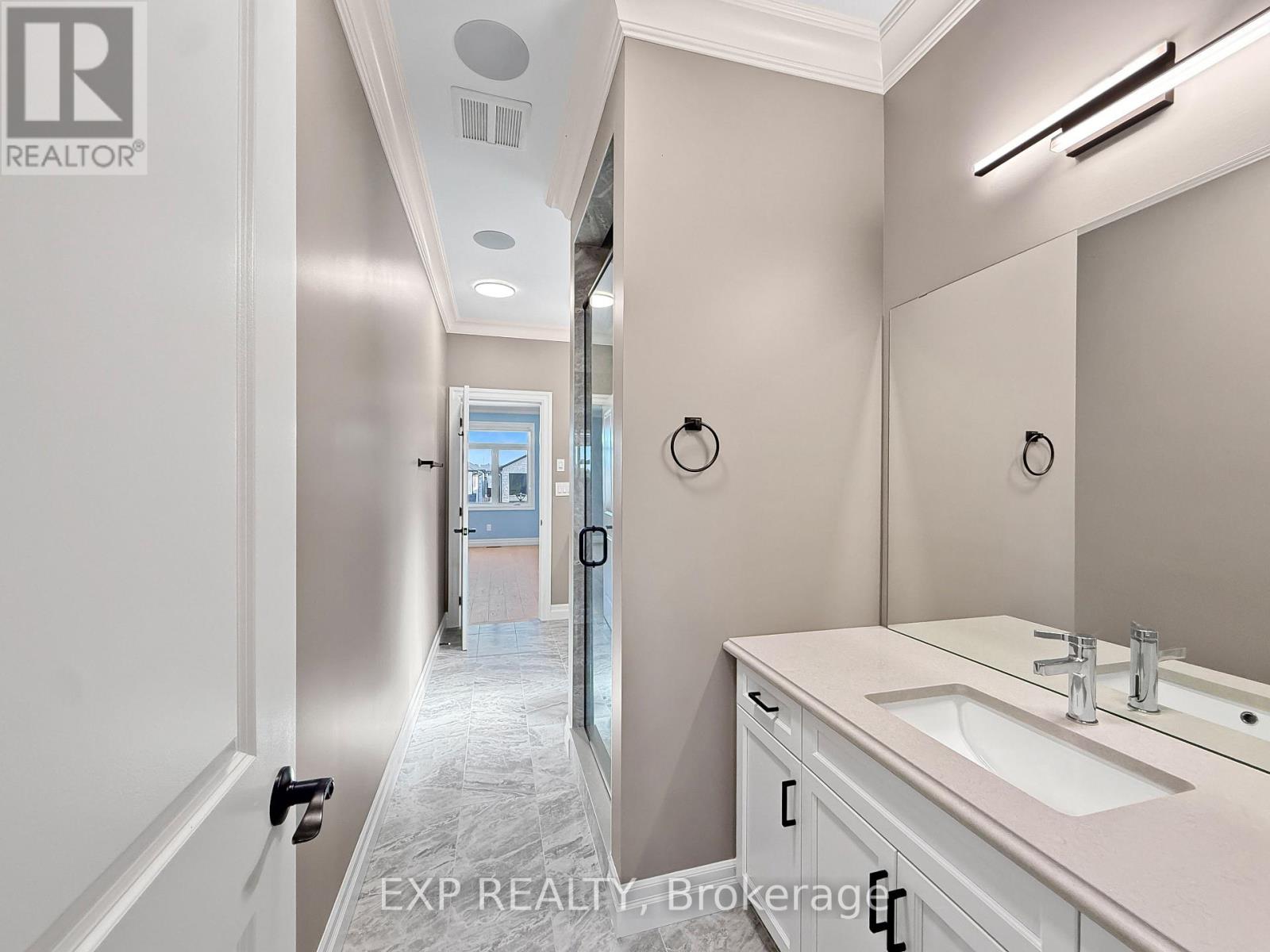 3833 CAMPBELL STREET N - Image 28