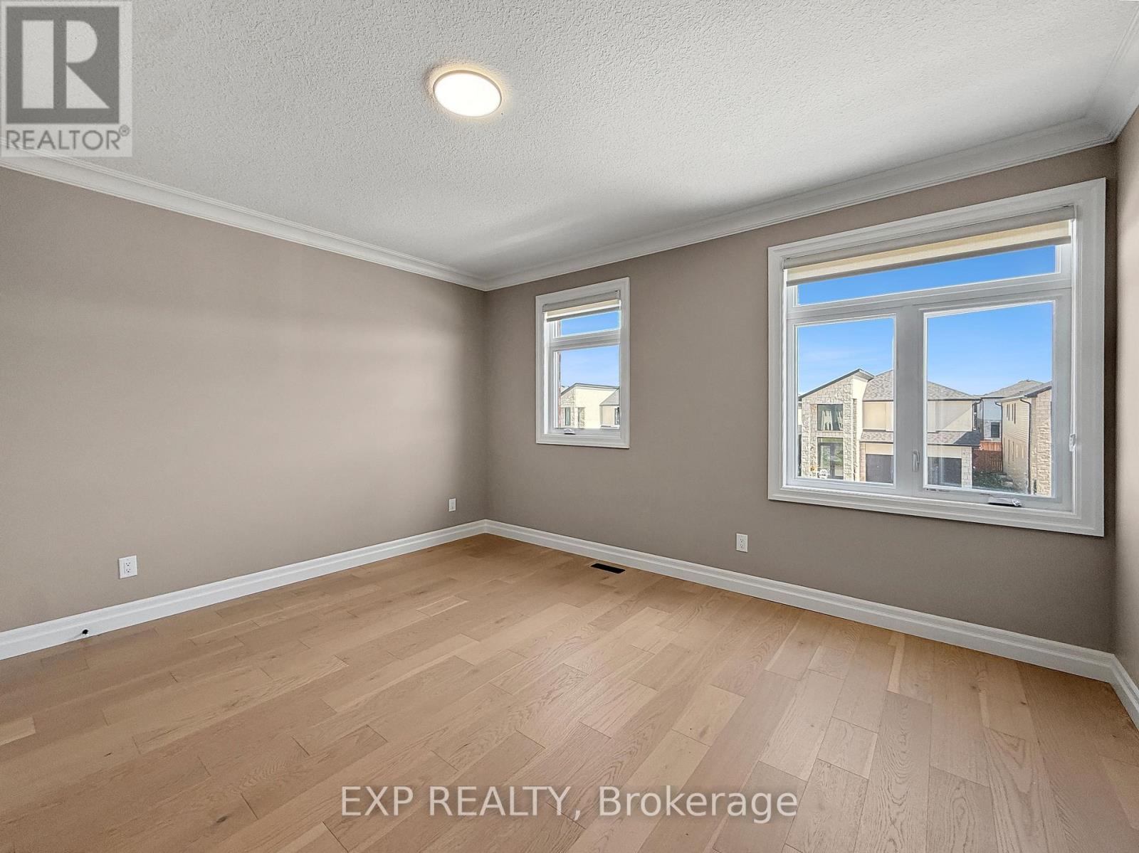 3833 CAMPBELL STREET N - Image 31