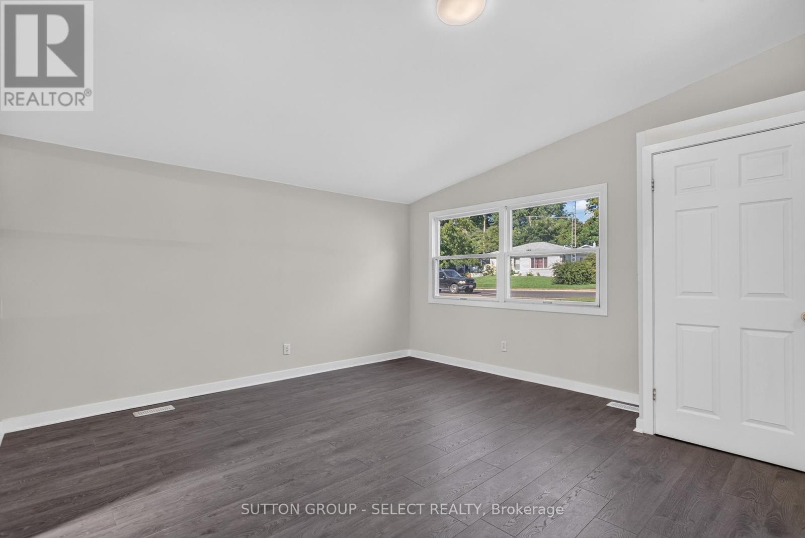 1825 LONGWOODS DRIVE - 23