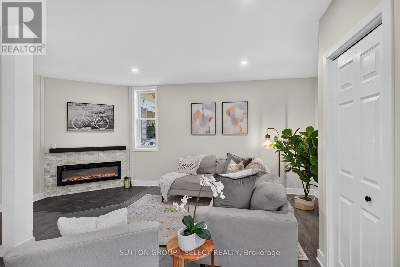 1825 LONGWOODS DRIVE - 8
