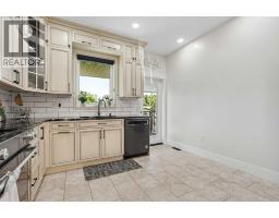 3pc Bathroom - 552 Rogers Avenue, Picture Butte, AB T0K1V0 Photo 11