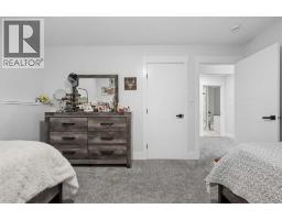 552 Rogers Avenue, Picture Butte, AB T0K1V0 Photo 40