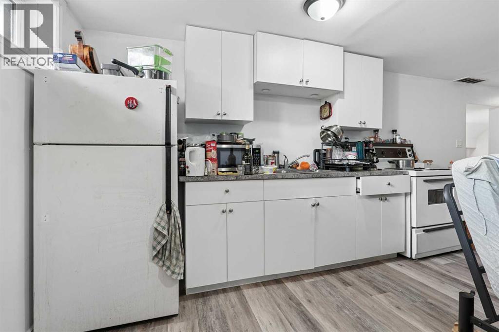 1305 18 Avenue S - 14