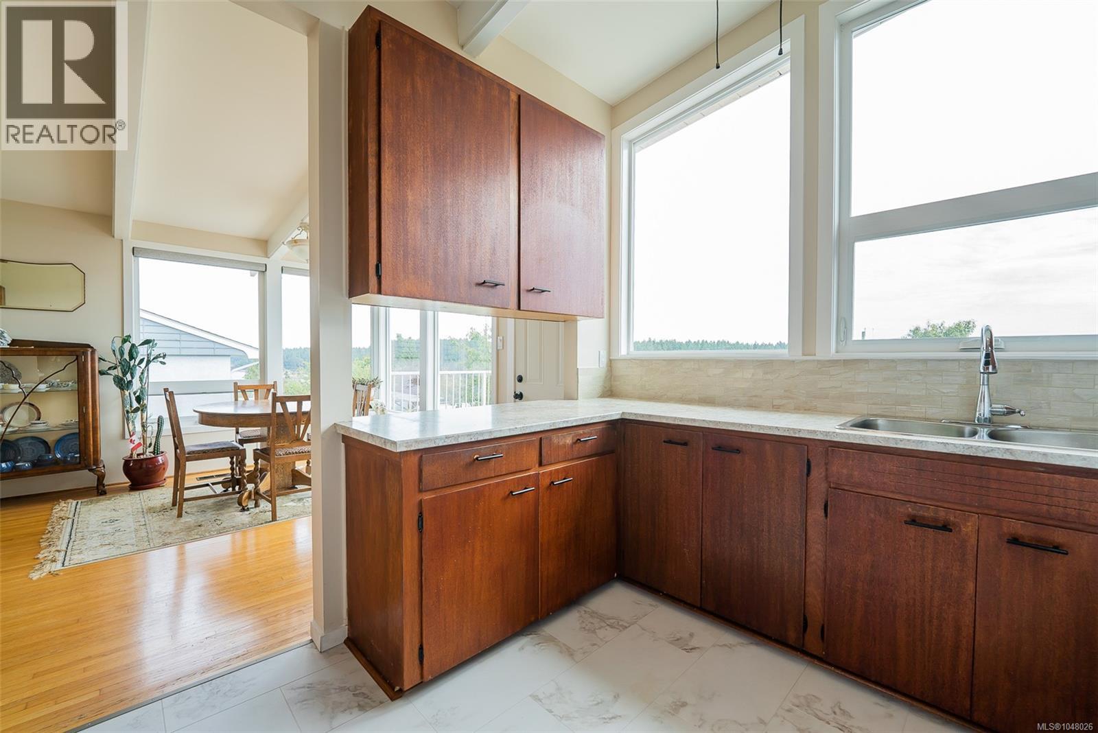 1330 Belford Ave - Image 10