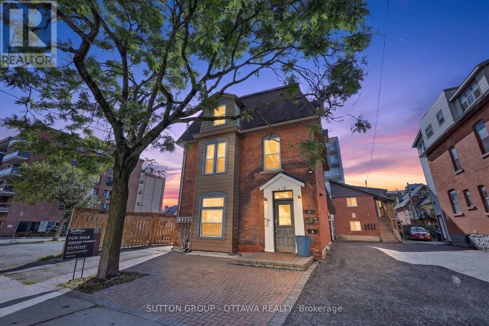 438 LEWIS STREET - 1