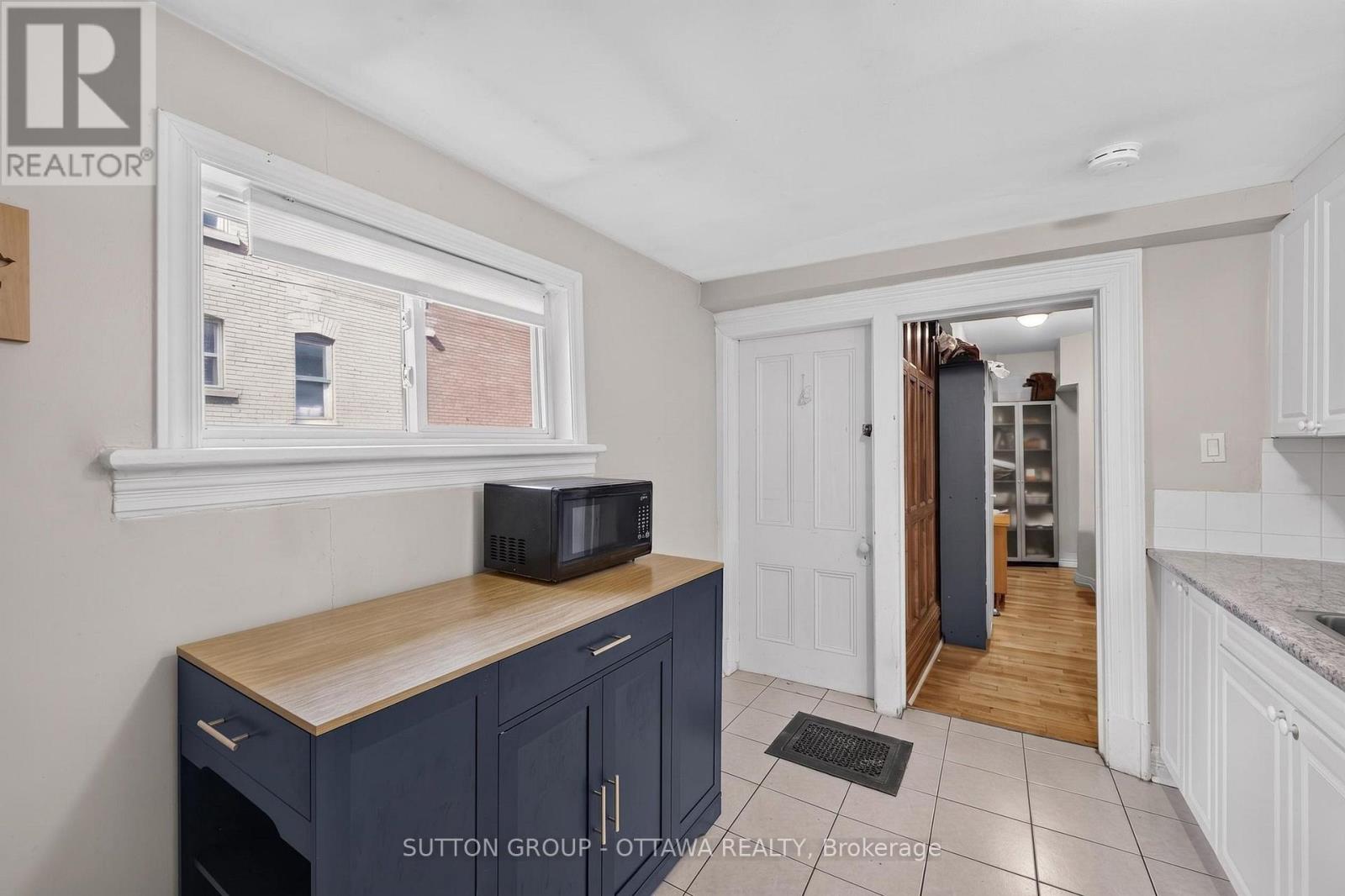 5 Bed, 5 Bath Multi-Family for Sale in Ottawa – 438 LEWIS STREET, Ottawa – MLS# X13773320 - Image 14