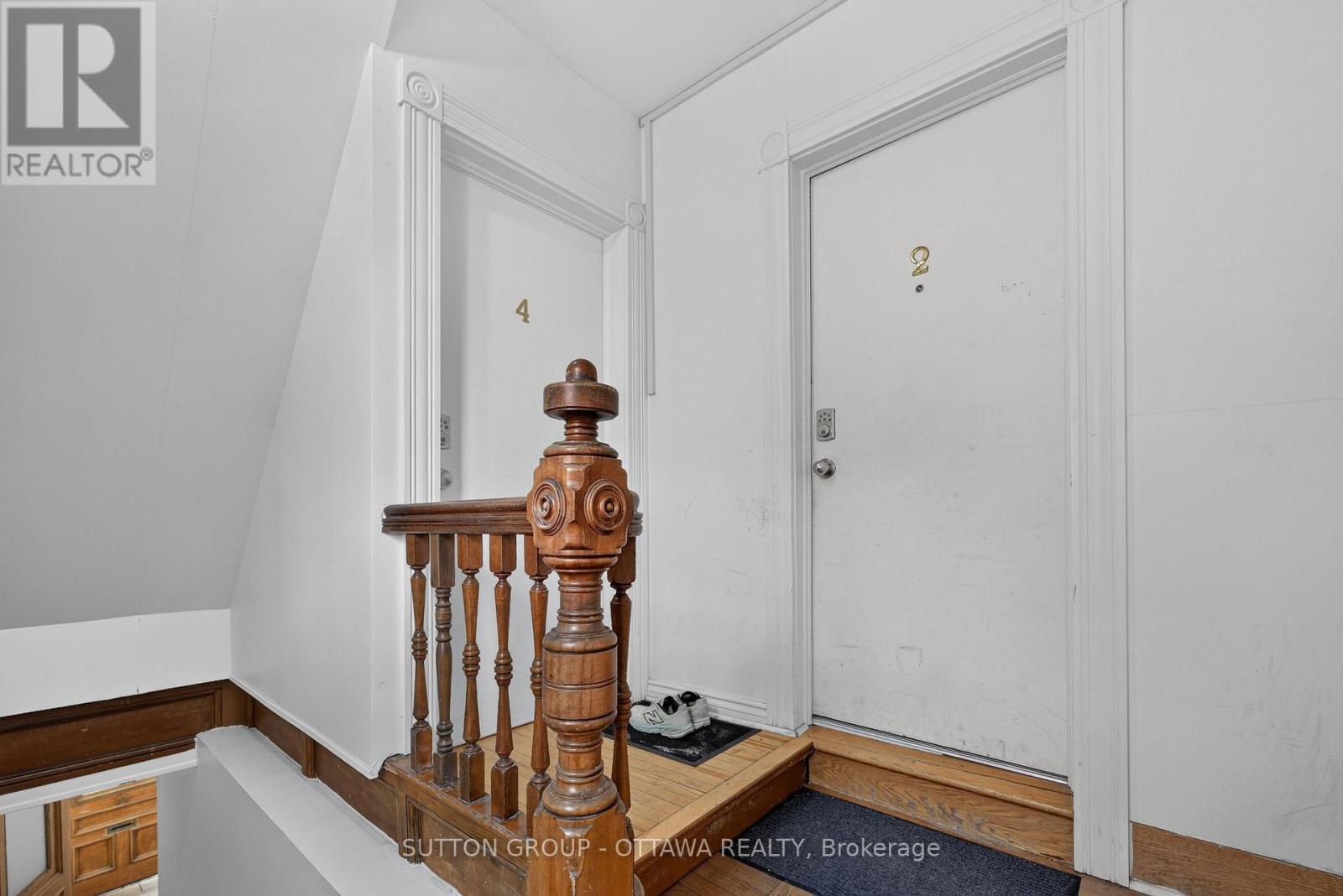 438 LEWIS STREET - 17