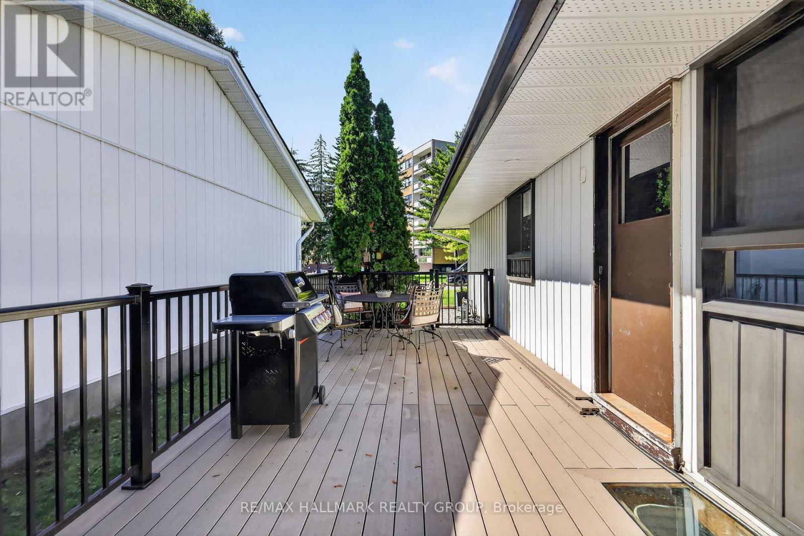 2627 NORBERRY CRESCENT - 26