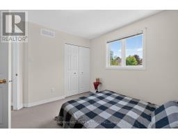6886 Edgar Brault Street, Ottawa, ON K1C1L7 Photo 33