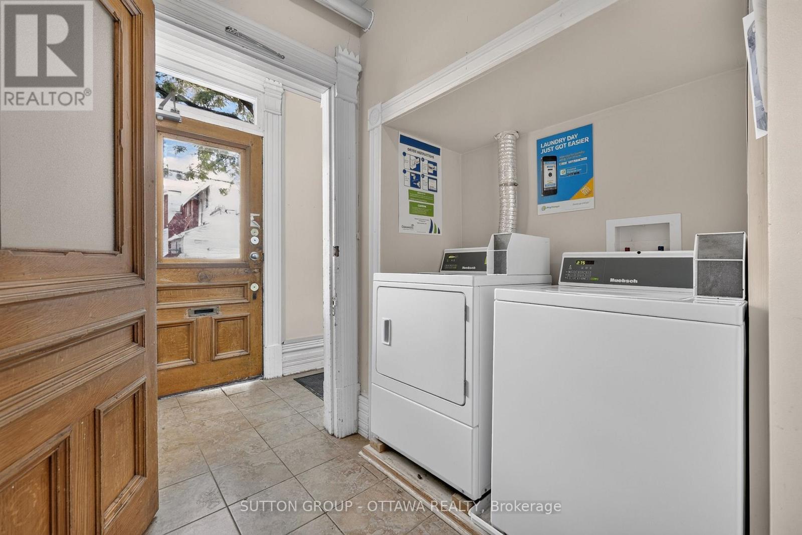 438 LEWIS STREET - 6