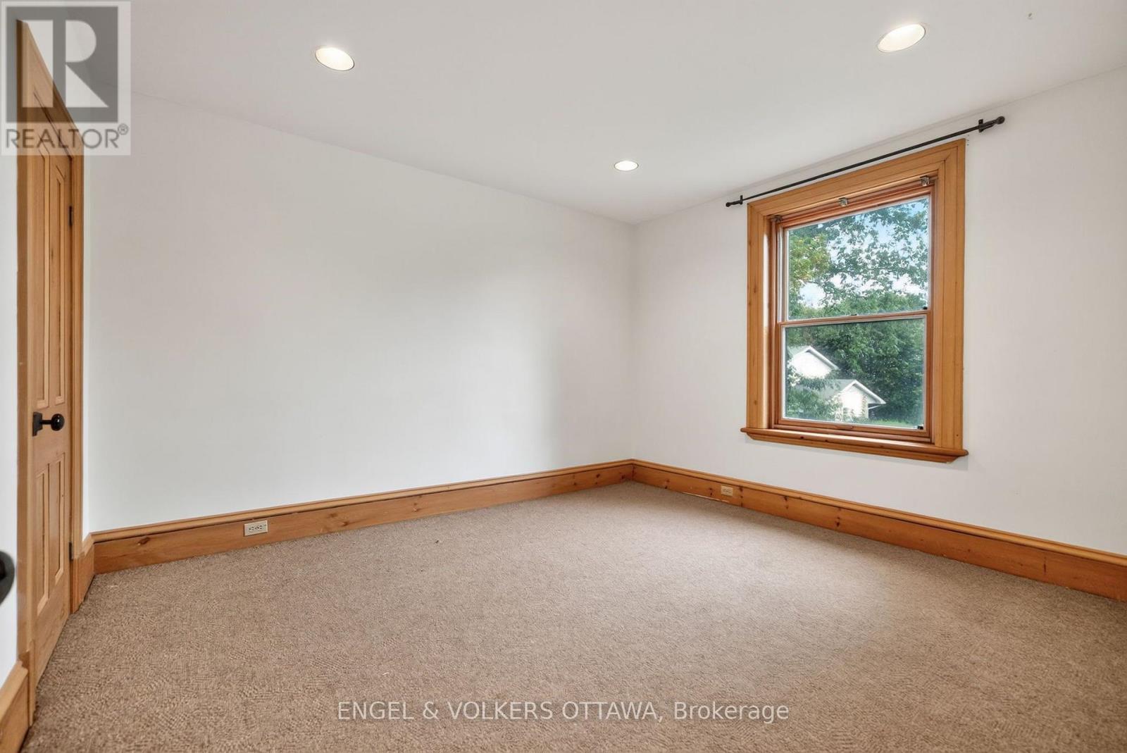 2241 OLD LILAC LANE - Image 26