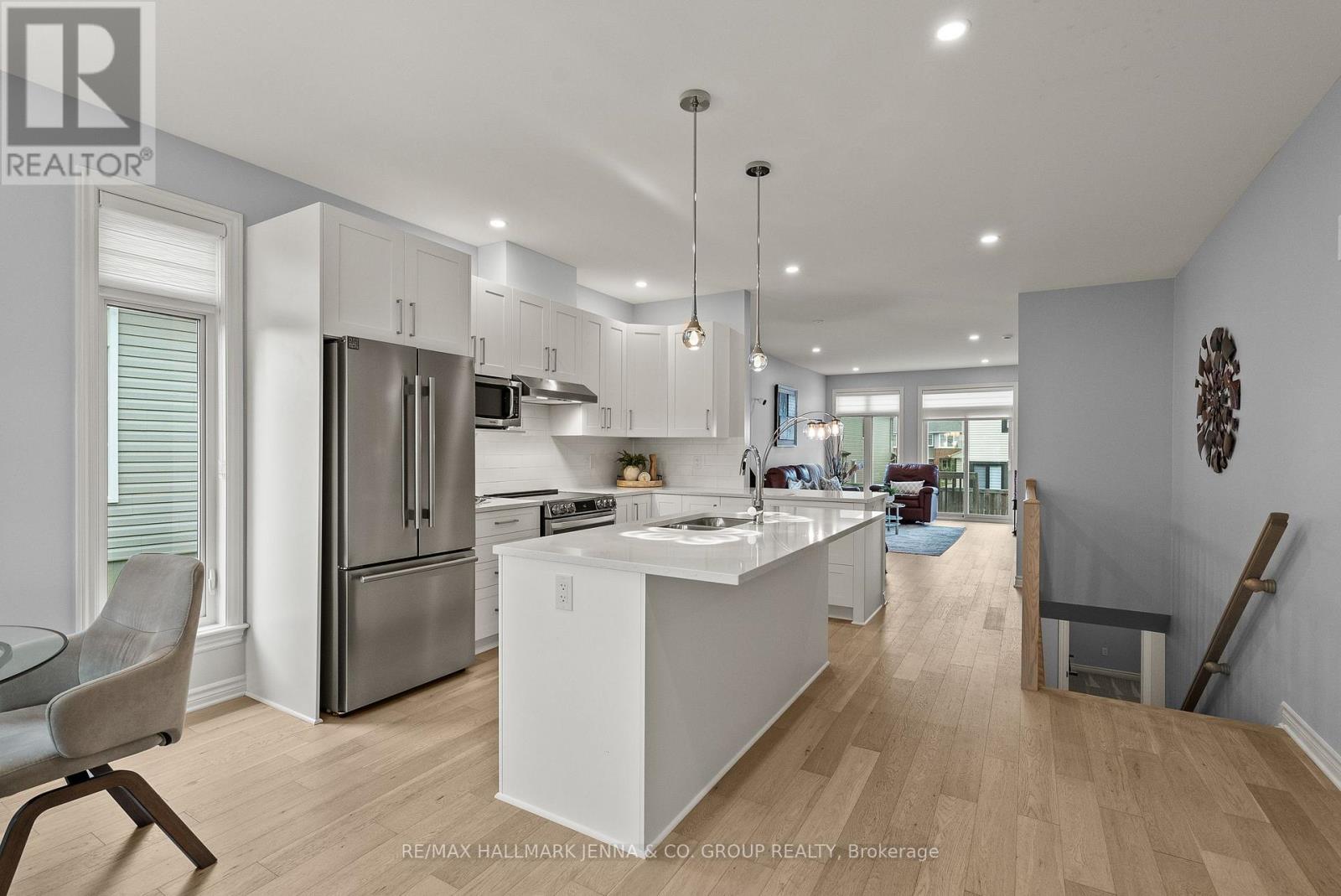 2 Bed, 3 Bath House for Sale in Ottawa – 56 KAYENTA STREET, Ottawa – MLS# X13773512 - Image 10